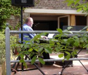 OLYMPUS DIGITAL CAMERA